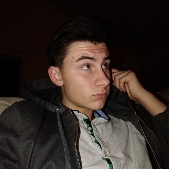 Meet your Posher, Alex - Picture 1 of 1